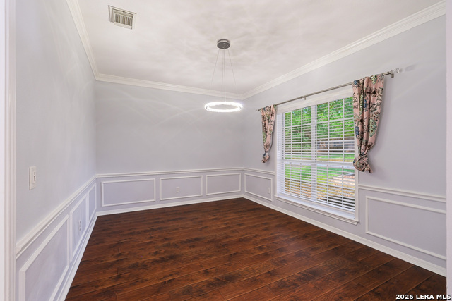 8746 London Heights Property Photo 6