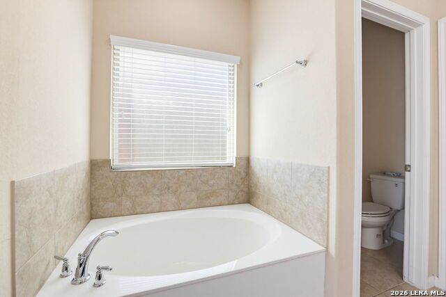 8114 Limerick Fls Property Photo 15