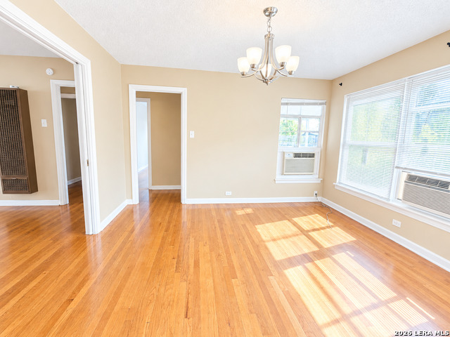 146 Ewing Pl Property Photo 6