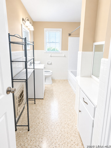 146 Ewing Pl Property Photo 7