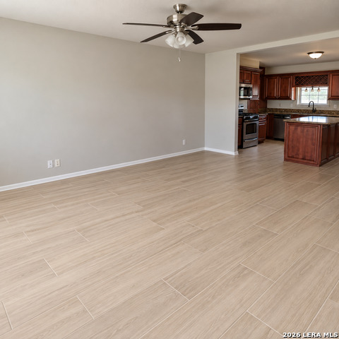 8110 Hunters Frst Property Photo 3