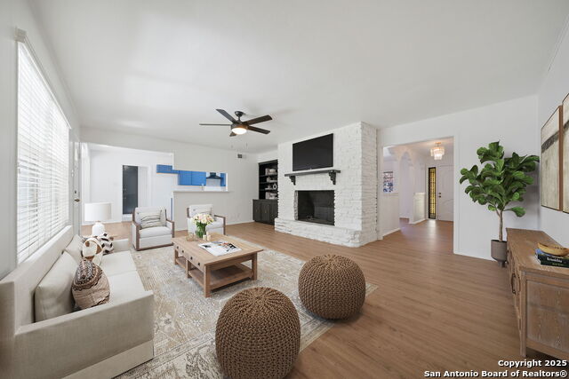 702 Fawndale Property Photo 8