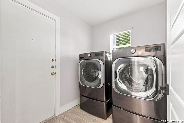 7918 Meadow Way Ct Property Photo 13