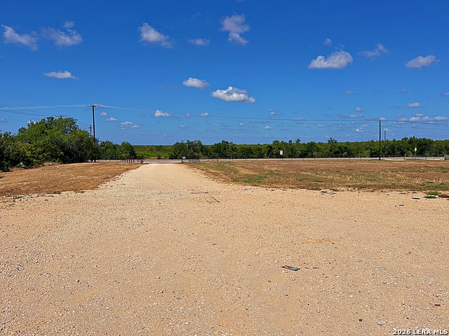 823 S State Highway 16 Property Photo 3
