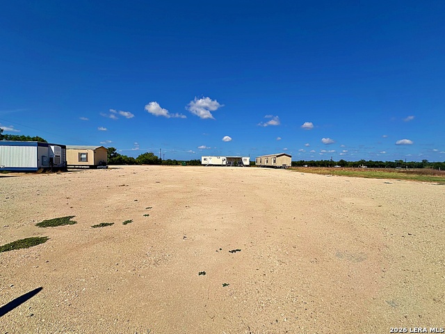 823 S State Highway 16 Property Photo 4