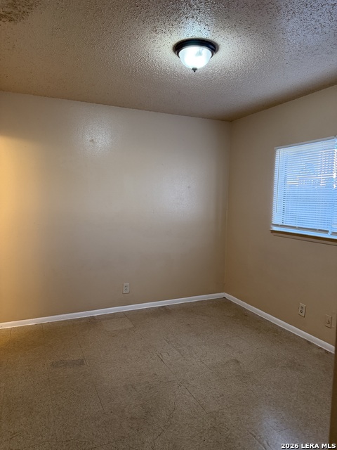2827 Ash Field Dr Property Photo 7