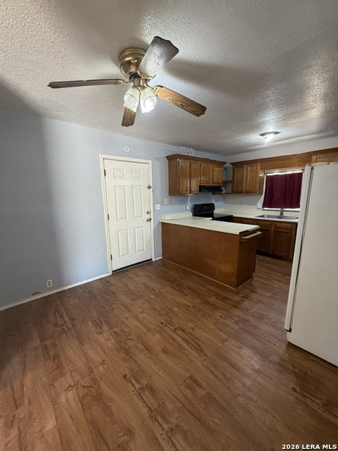 112 Fernandez Property Photo 9