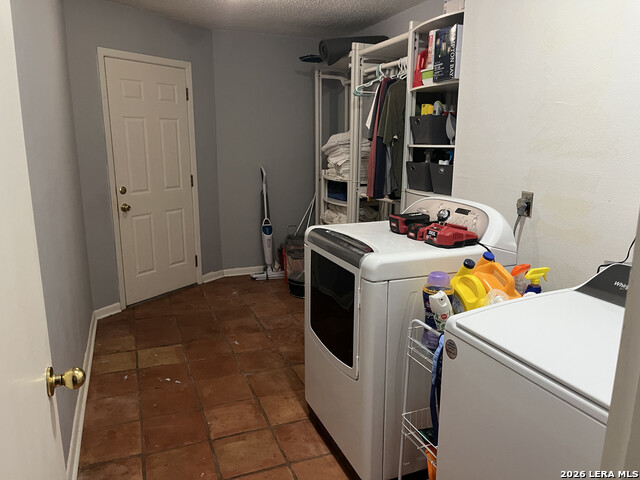 21511 Tenore Property Photo 8