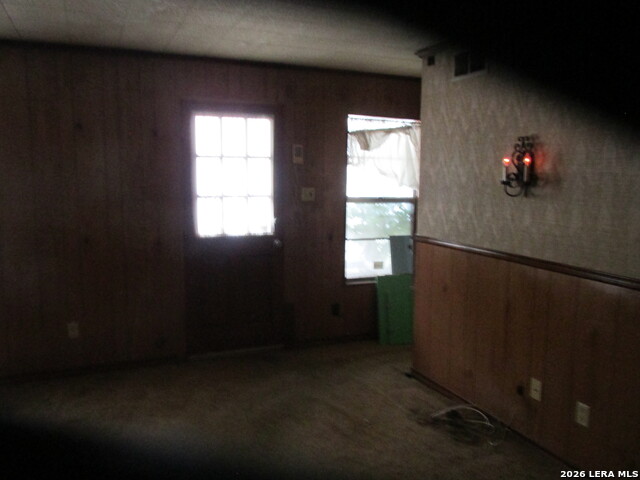 1325 Elsmere Property Photo 7