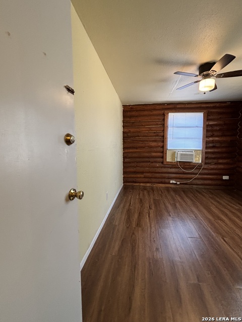 234 San Angelo St Property Photo 12