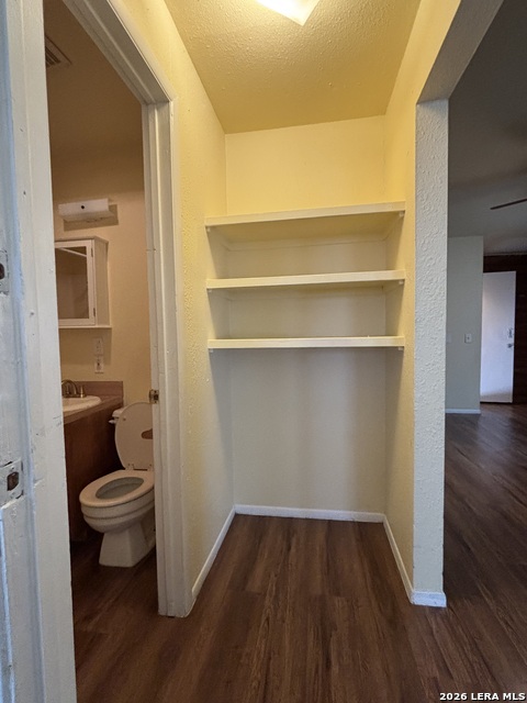 234 San Angelo St Property Photo 14