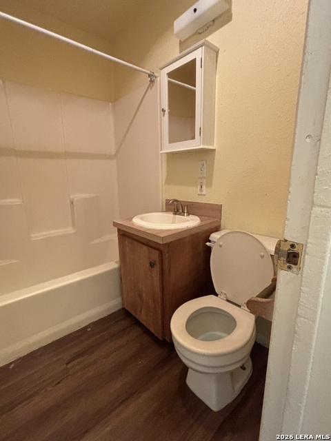 234 San Angelo St Property Photo 16