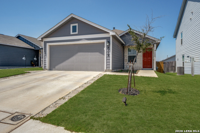 5119 Hornbeck Hts Property Photo 2