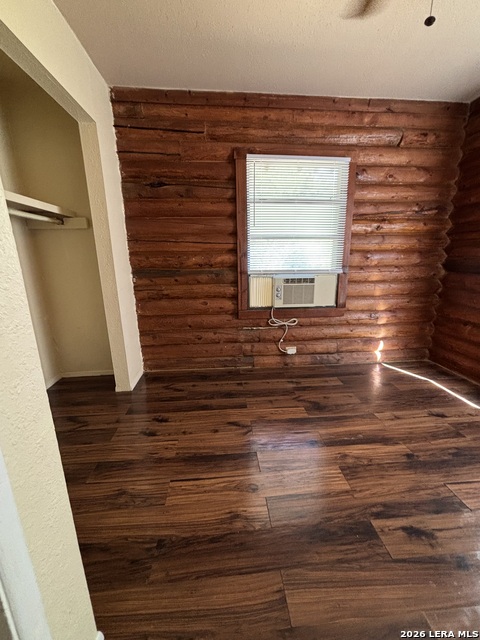 234 San Angelo St Property Photo 11
