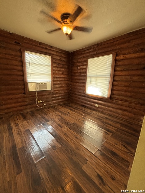 234 San Angelo St Property Photo 14