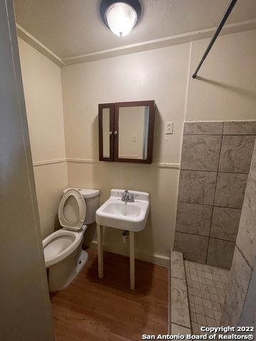 822 E Carson St Property Photo 7
