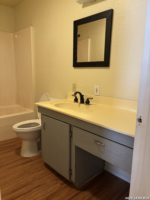 234 San Angelo St Property Photo 19