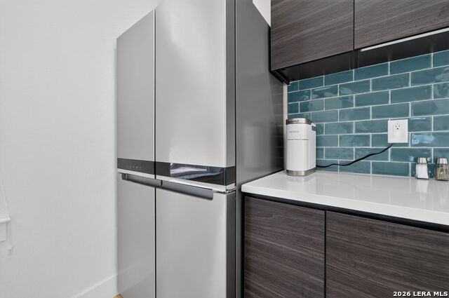 719 Eleanor Property Photo 17