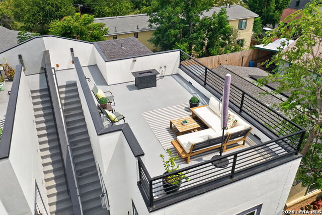 719 Eleanor Property Photo 40