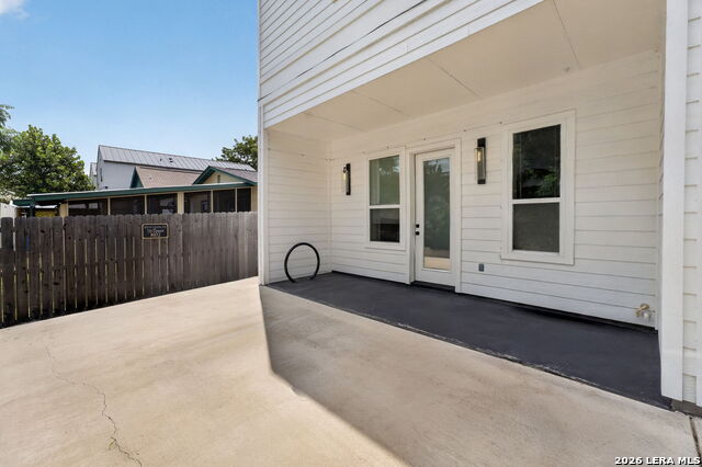 719 Eleanor Property Photo 44