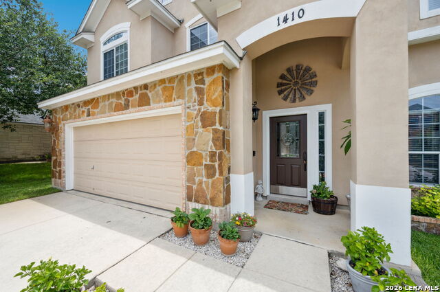 1410 Osprey Hts Property Photo 4