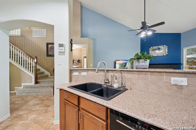 1410 Osprey Hts Property Photo 16