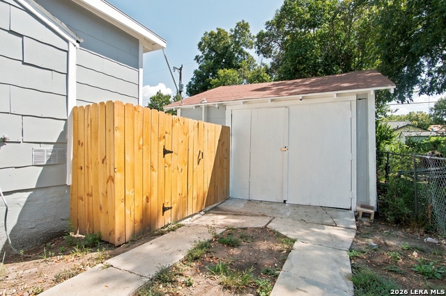 132 Ross Ave Property Photo 26
