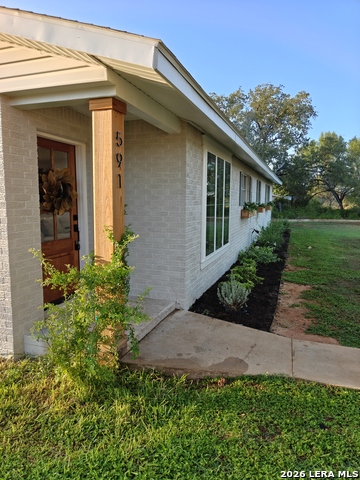 591 Couser Blvd Property Photo 3