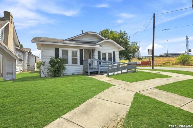 102 Haggin St Property Photo 1