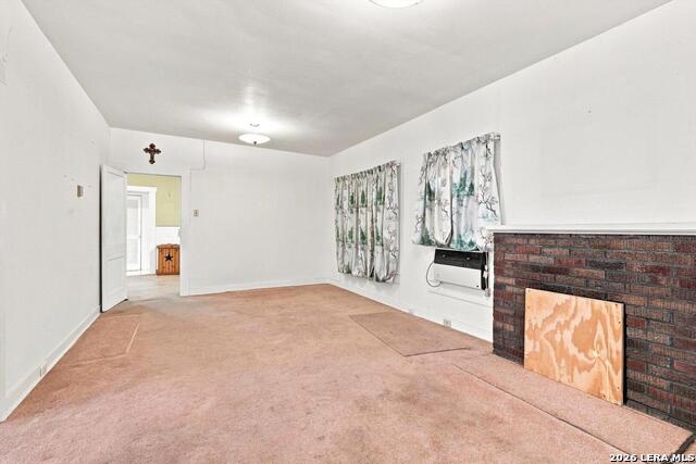 102 Haggin St Property Photo 2
