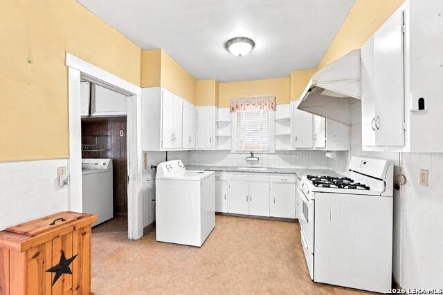 102 Haggin St Property Photo 4