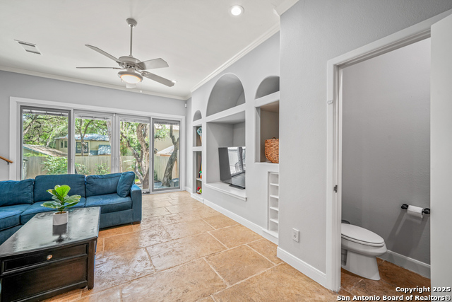 258 Tuxedo Ave Property Photo 8