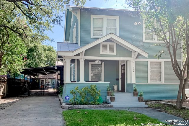 619 Cedar St Property Photo 2