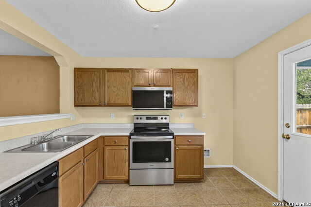 3914 Regal Rose Property Photo 18