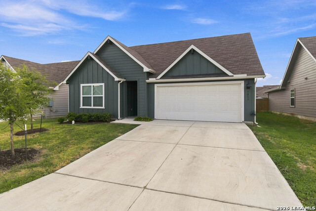 1017 NORWAY DR Property Photo 1