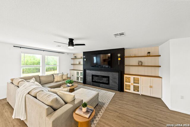 822 Cook Bnd Property Photo 5