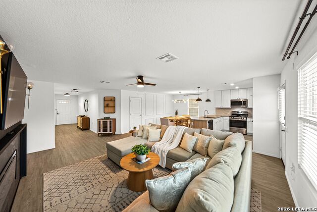 822 Cook Bnd Property Photo 8