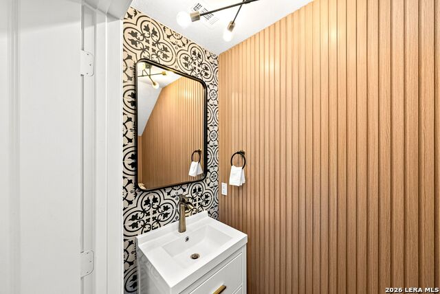 822 Cook Bnd Property Photo 15