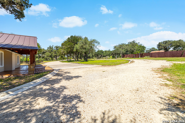 160 County Road 4801 Property Photo 5