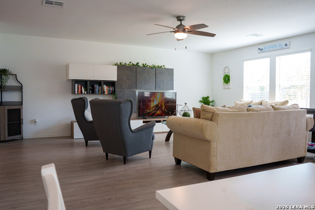 14030 Wool Park Property Photo 8