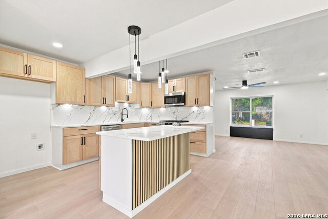 831 Highgate Rd Property Photo 11