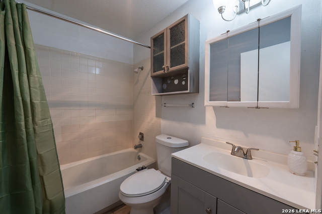 1302 Coldwater Dr Property Photo 19