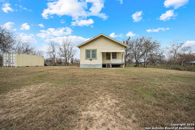 292 Beach Shore Dr Property Photo 4