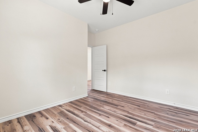 1123 Vickers Ave Property Photo 21