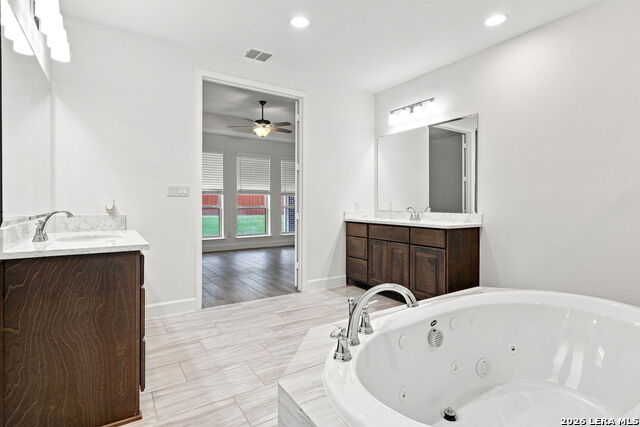 10014 Ellenora Pl Property Photo 8