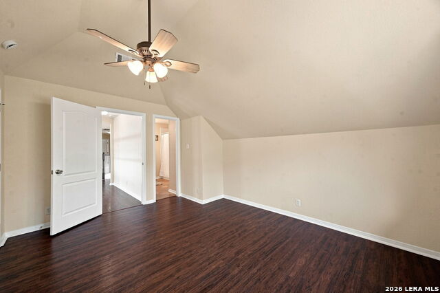 933 Great Tree Property Photo 26