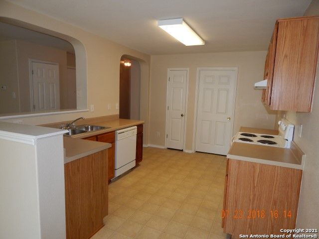 7127 Comet Mnr Property Photo 6
