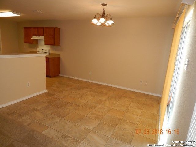 7127 Comet Mnr Property Photo 9