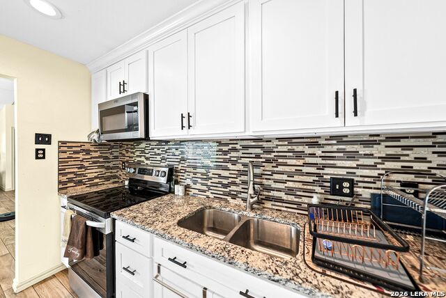 9118 Autumn Mdws Property Photo 10