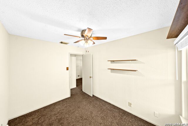 9118 Autumn Mdws Property Photo 31